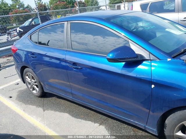 2018 HYUNDAI ELANTRA SEL VIN: 5NPD84LF1JH256301