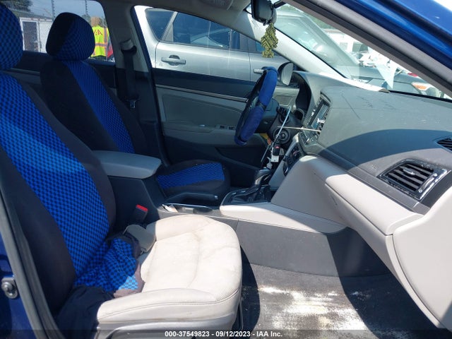 Hyundai ELANTRA SEL 2018 5NPD84LF1JH256301 Image 5
