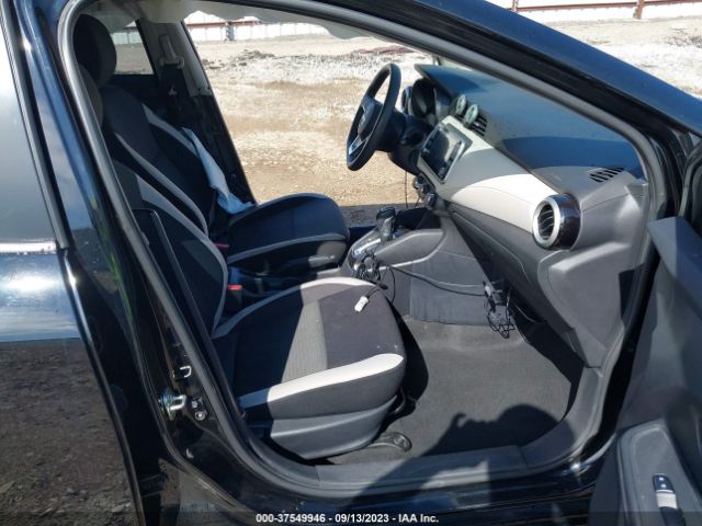 3N1CN8EV8ML821554 Nissan Versa Sv Xtronic Cvt