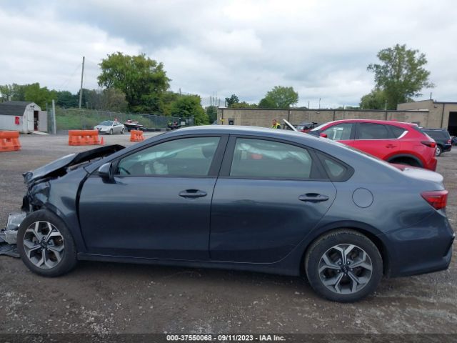 3KPF24AD9LE255058 KIA Forte Lxs