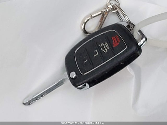 Hyundai SONATA SE 2017 5NPE24AF4HH560161 Image 11