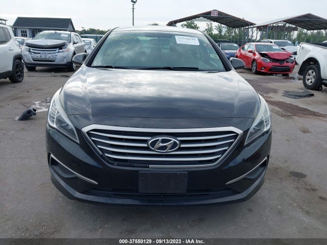 Hyundai SONATA SE 2017 5NPE24AF4HH560161 Image 13