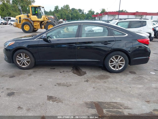 Hyundai SONATA SE 2017 5NPE24AF4HH560161 Image 15