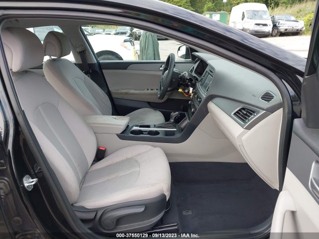 Hyundai SONATA SE 2017 5NPE24AF4HH560161 Image 5