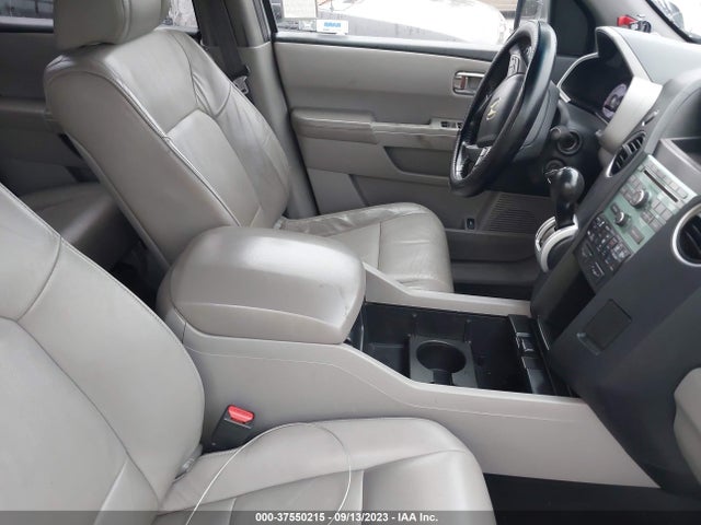 2010 HONDA PILOT EX-L VIN: 5FNYF3H52AB005531
