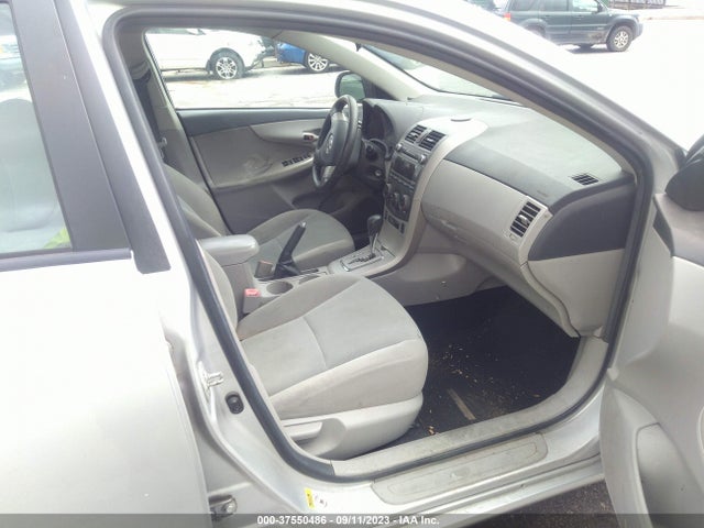 2011 TOYOTA COROLLA LE VIN: 2T1BU4EE8BC700642
