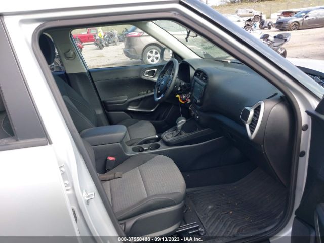 KNDJ23AU7L7733725 KIA SOUL S