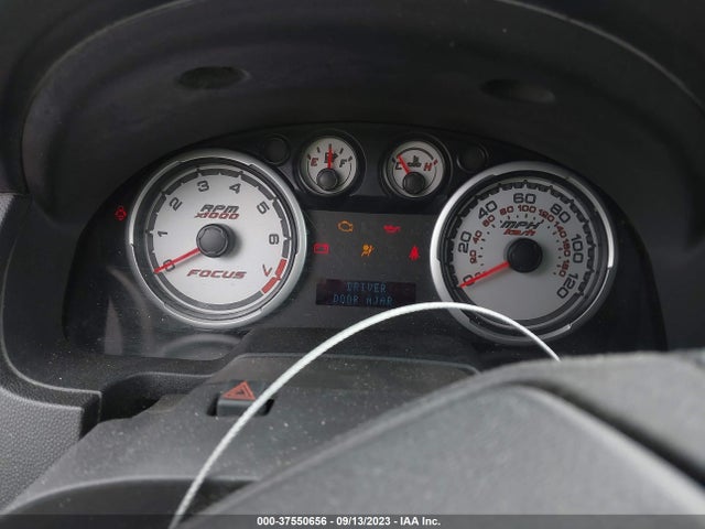 2011 FORD FOCUS SE VIN: 1FAHP3FN5BW114763