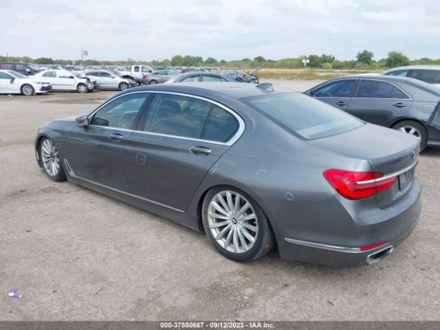 WBA7E2C57GG714516 BMW 7 Series 740i