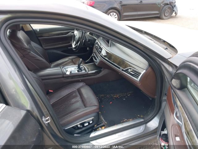 WBA7E2C57GG714516 BMW 7 Series 740i