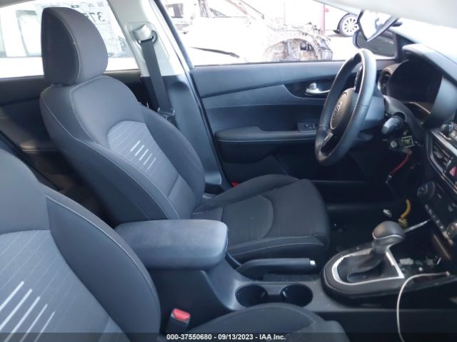 3KPF34AD3KE135848 KIA FORTE S
