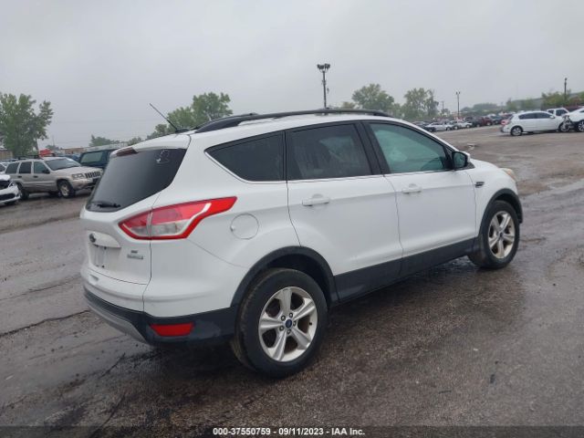 1FMCU0GX1EUD38118 Ford ESCAPE SE