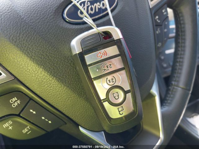 3FA6P0SU3KR177852 Ford Fusion Energi Titanium