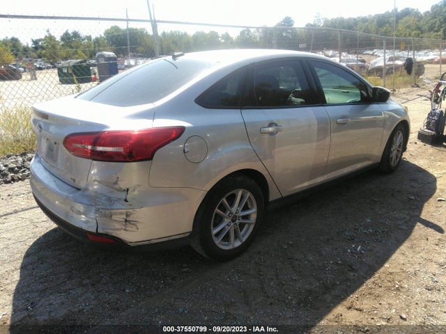 Ford FOCUS SE 2016 1FADP3F2XGL230943 Image 4