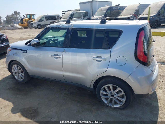 KIA SOUL + 2018 KNDJP3A51J7537397 Image 14