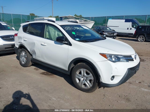 Toyota RAV4 LE 2015 JTMBFREV3FD122997 Image 1