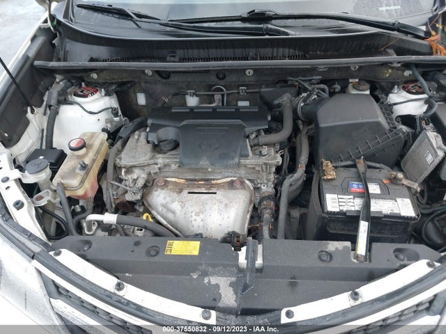 Toyota RAV4 LE 2015 JTMBFREV3FD122997 Image 10