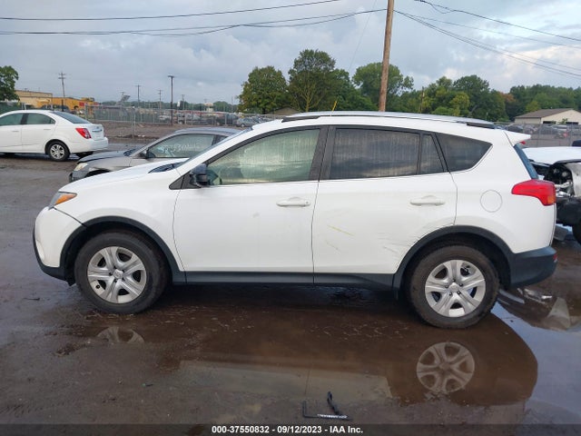 Toyota RAV4 LE 2015 JTMBFREV3FD122997 Image 14