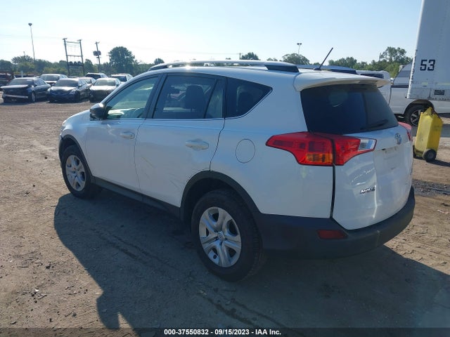 Toyota RAV4 LE 2015 JTMBFREV3FD122997 Image 3