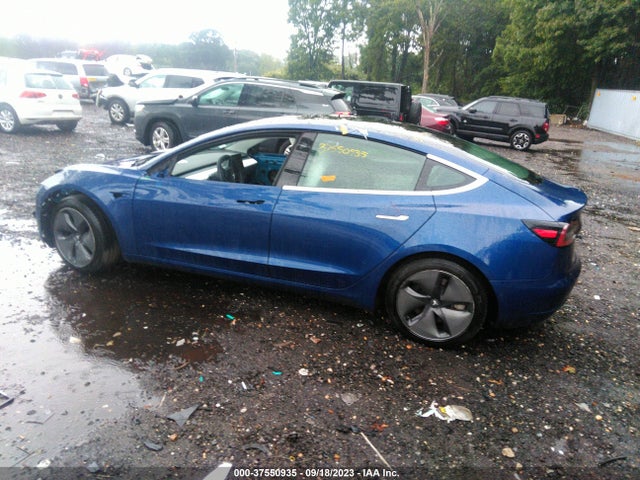 2019 Tesla 3, VIN: 5YJ3E1EB5KF390693