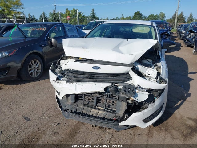 Ford FOCUS SE 2016 1FADP3F23GL341608 Image 6