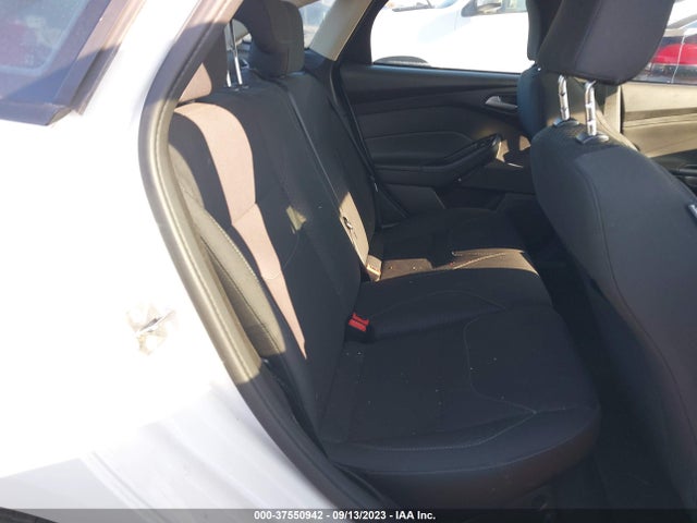 Ford FOCUS SE 2016 1FADP3F23GL341608 Image 8