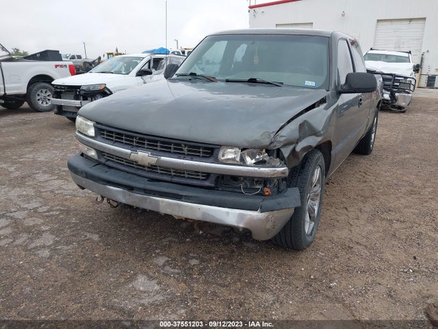 2002 CHEVROLET SILVERADO 1500 LS VIN: 2GCEC19V621234510