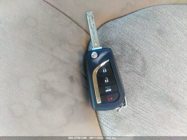 Toyota CAMRY LE 2020 4T1C11AK9LU932741 Image 11