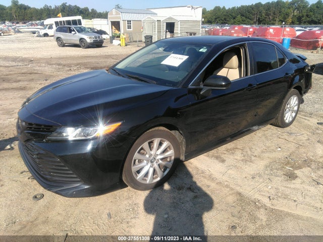 Toyota CAMRY LE 2020 4T1C11AK9LU932741 Image 2