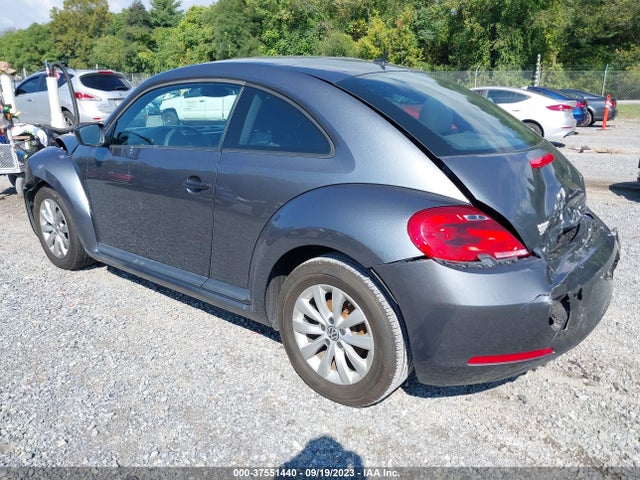 2013 VOLKSWAGEN BEETLE COUPE 3VWFP7AT2DM625068 Photo 2