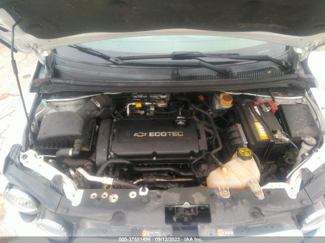 Chevrolet SONIC LT 2016 1G1JC6SG4G4142100 Image 10