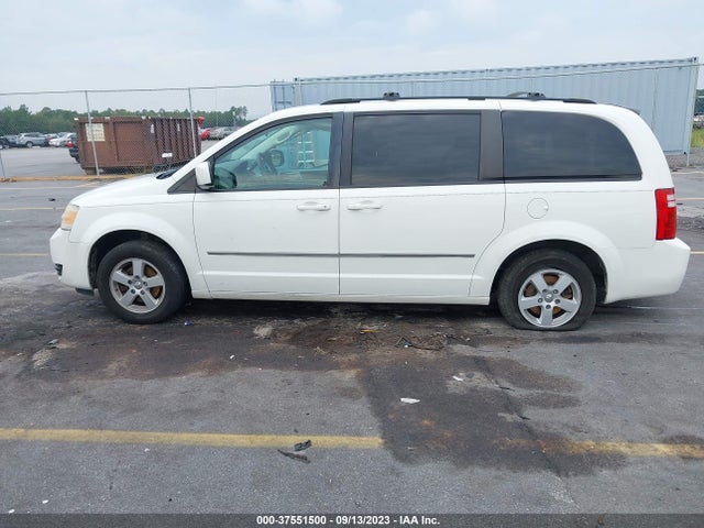 2010 DODGE GRAND CARAVAN SXT VIN: 2D4RN5D11AR416612