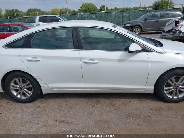 Hyundai SONATA SE 2017 5NPE24AF2HH510780 Image 13