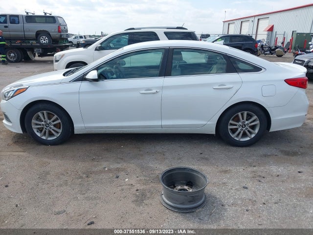 Hyundai SONATA SE 2017 5NPE24AF2HH510780 Image 14
