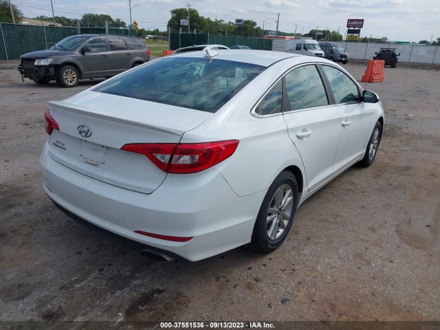 Hyundai SONATA SE 2017 5NPE24AF2HH510780 Image 4
