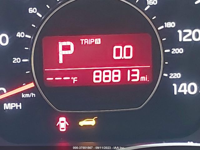 KNDJP3A52E7028022 KIA SOUL +