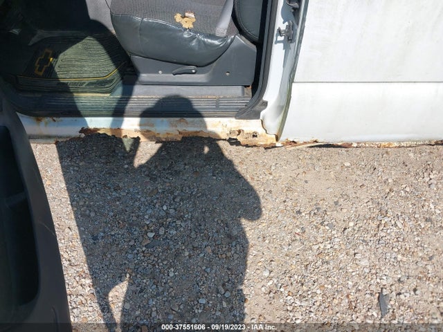 2001 CHEVROLET SILVERADO 1500 VIN: 2GCEC19WX11106598