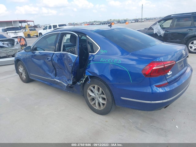 1VWAT7A31HC049776 Volkswagen Passat 1.8t S