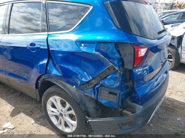 1FMCU0GD2KUC09693 Ford ESCAPE SE