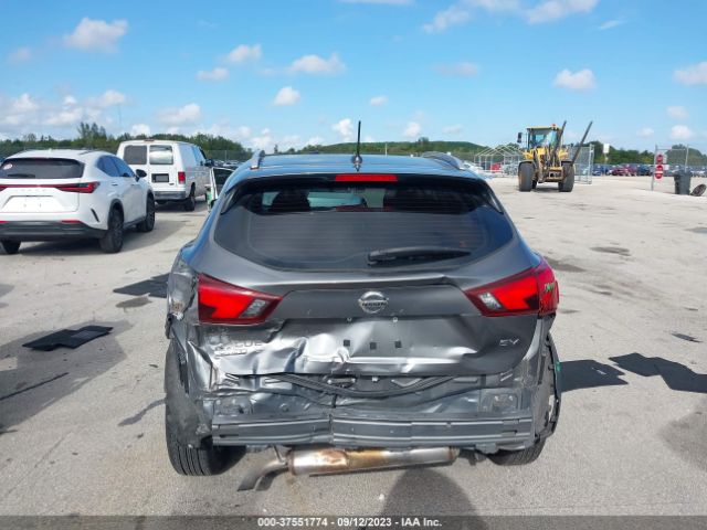 JN1BJ1CP9HW020988 Nissan Rogue Sport Sv