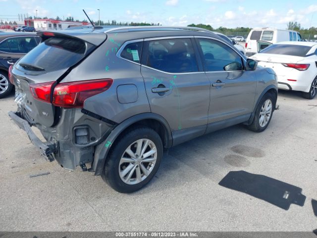 JN1BJ1CP9HW020988 Nissan Rogue Sport Sv