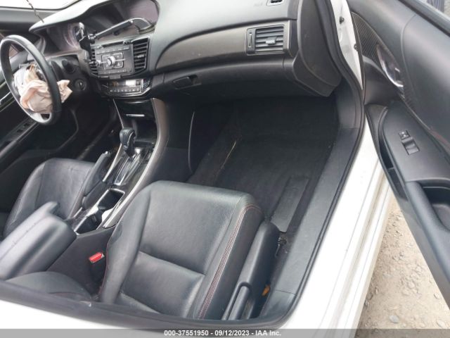 1HGCR2F1XHA138683 Honda Accord Sedan Sport Se