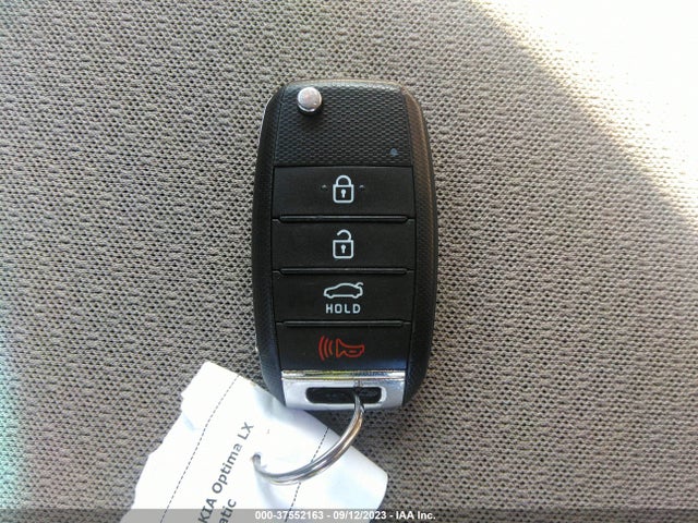 KIA Optima Lx 2017 5XXGT4L33HG166445 Image 11
