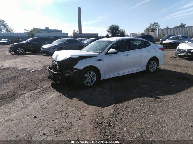 KIA Optima Lx 2017 5XXGT4L33HG166445 Image 2