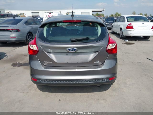 1FADP3K21EL392768 Ford FOCUS SE