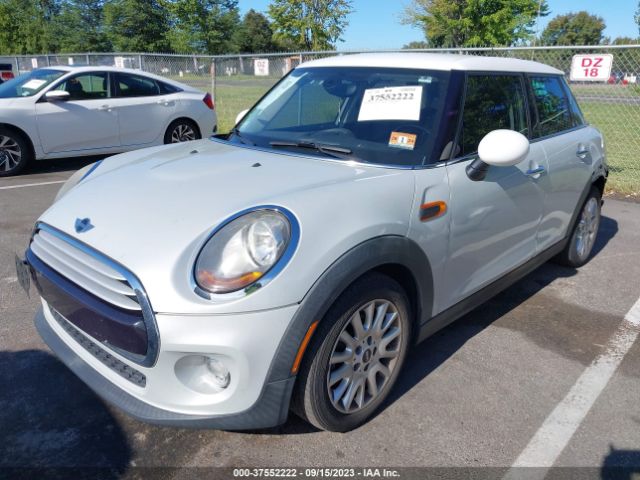 WMWXS5C59FT832065 Mini COOPER HARDTOP 4 DOOR