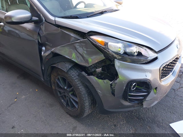 2018 KIA SPORTAGE LX VIN: KNDPMCACXJ7371561