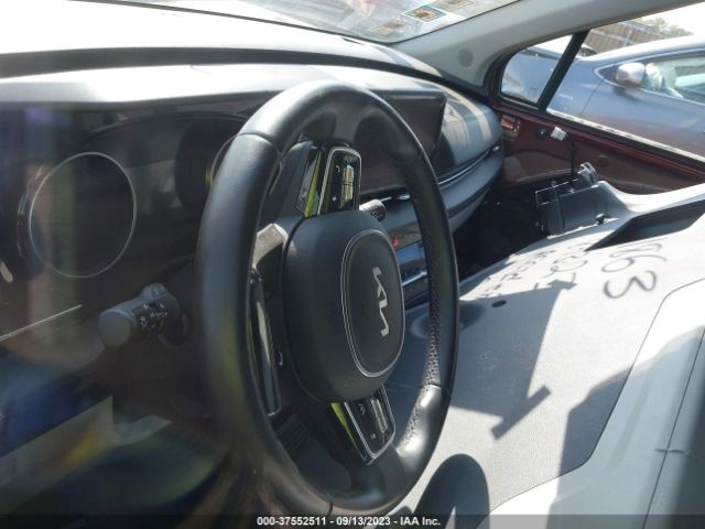 KNDNE5H39N6144315 KIA Carnival Sx