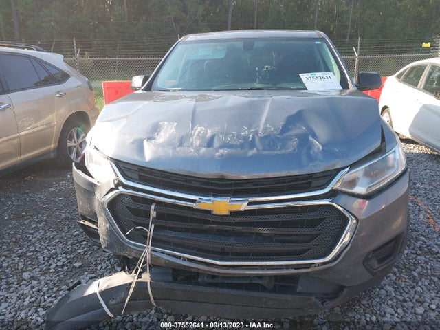 Chevrolet Traverse Ls 2019 1GNERFKW2KJ104218 Image 6