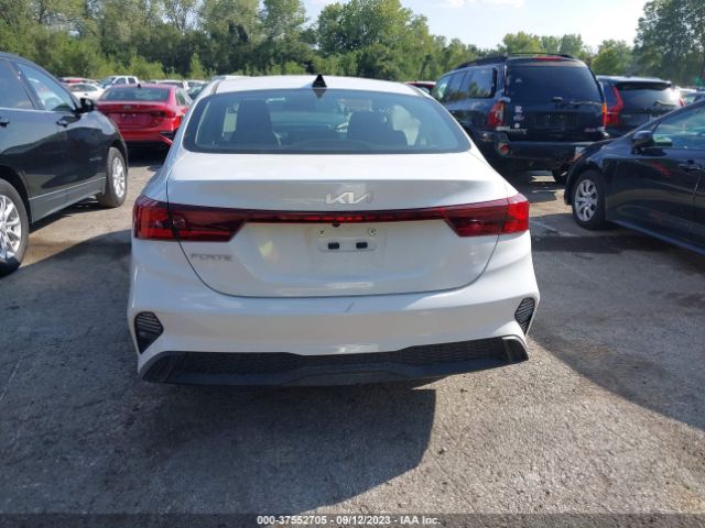 3KPF24AD2PE644789 KIA Forte Lxs